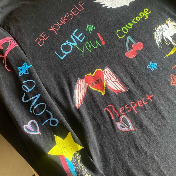 NWOT adults kids worldwide shirt - Picture 4 of 4